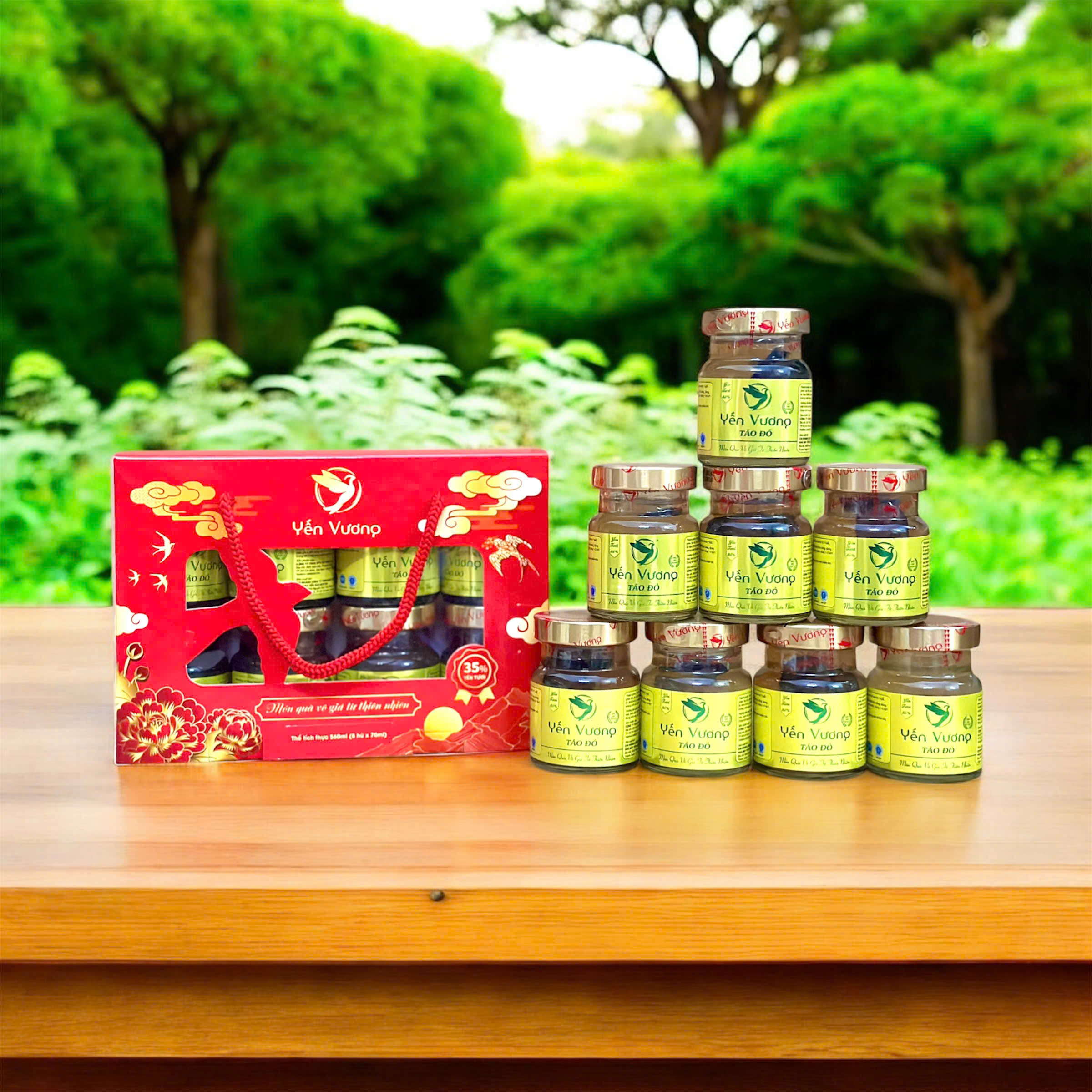 Lốc 8 hũ yến Vương 70ml Táo Đỏ